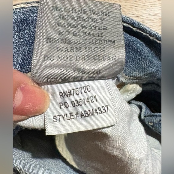 Buckle BKE Tyler Jeans Straight Leg Medium Wash Blue Denim Distressed Stretch33S - Picture 16 of 16